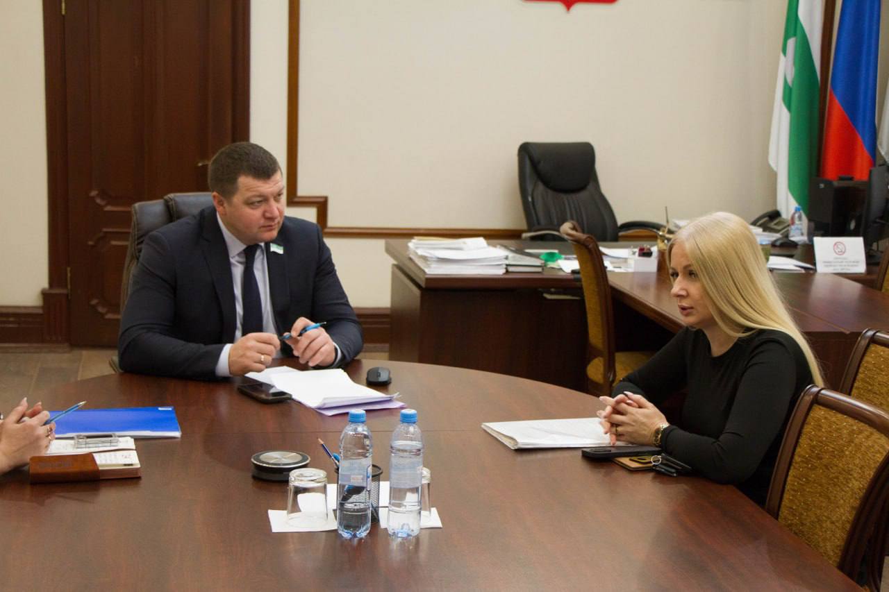 Антон Науменко: Провёл очередной приём по личным вопросам Антон Науменко: Провёл очередной приём по личным вопросам