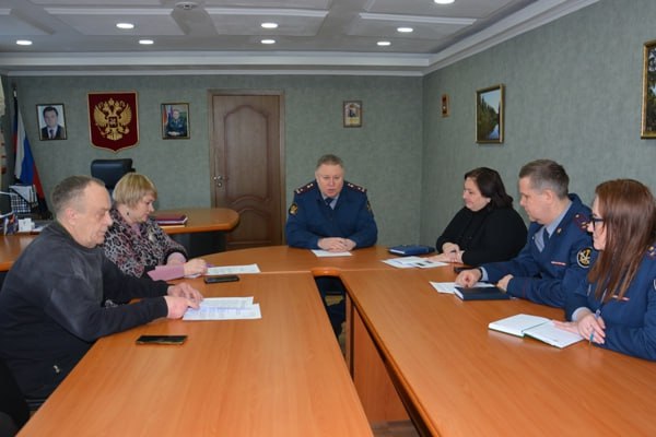 Начальник УФСИН России по Курганской области Михаил Мачушкин встретился с региональными омбудсменами и председателем общественной наблюдательной комиссии Зауралья
