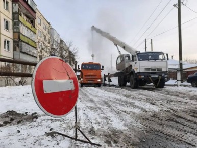 Уважаемые жители домов по ул. Рабоче-Крестьянская и Губанова, в вашем районе бригады «Курганской генерирующей компании» приступили к обследованию магистрального трубопровода «Север 2», на котором произошел порыв