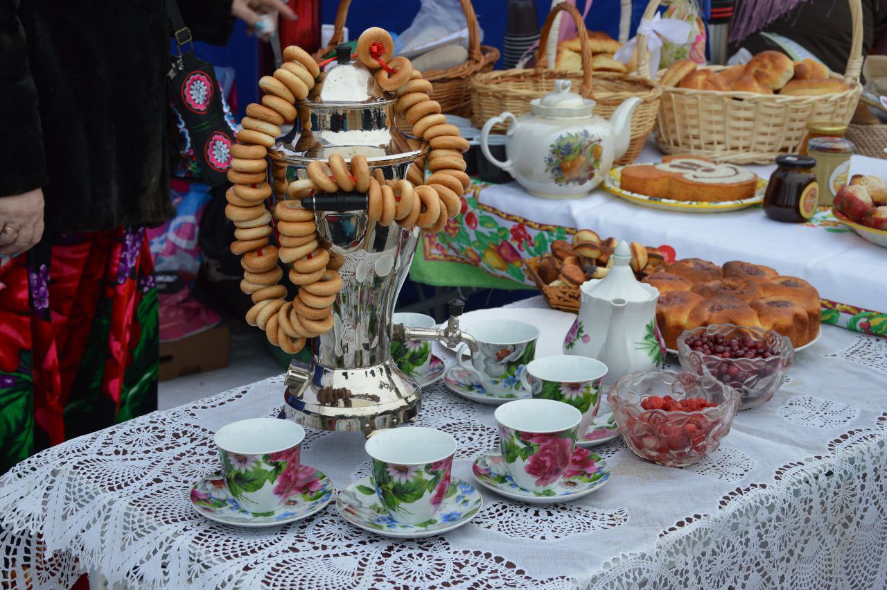 «Самовар кипит, самовар поет