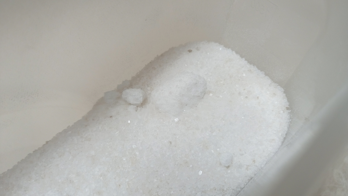 Что можно хранить годами: секреты долгожителей на кухне