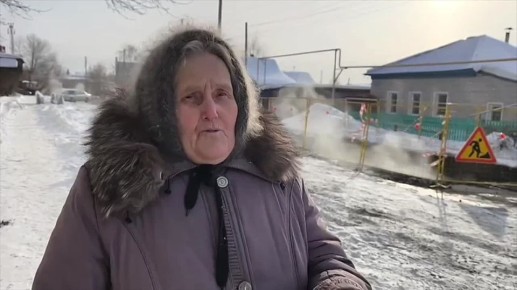 Мнение о работе бригад в ходе ремонта тепломагистрали выразила жительница улицы Рабоче-Крестьянская