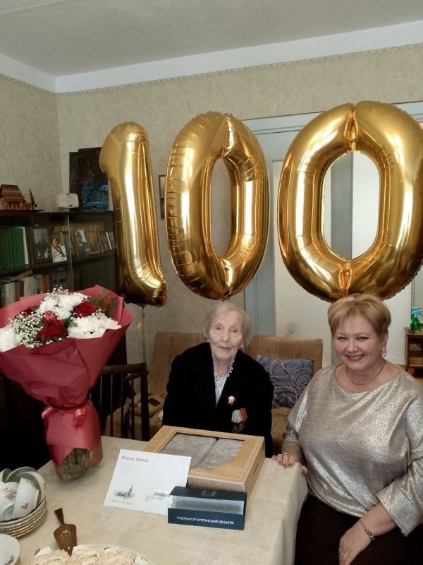 �������� 100-����� �������� ��������� ���� ������ ����������� ������� �� �������