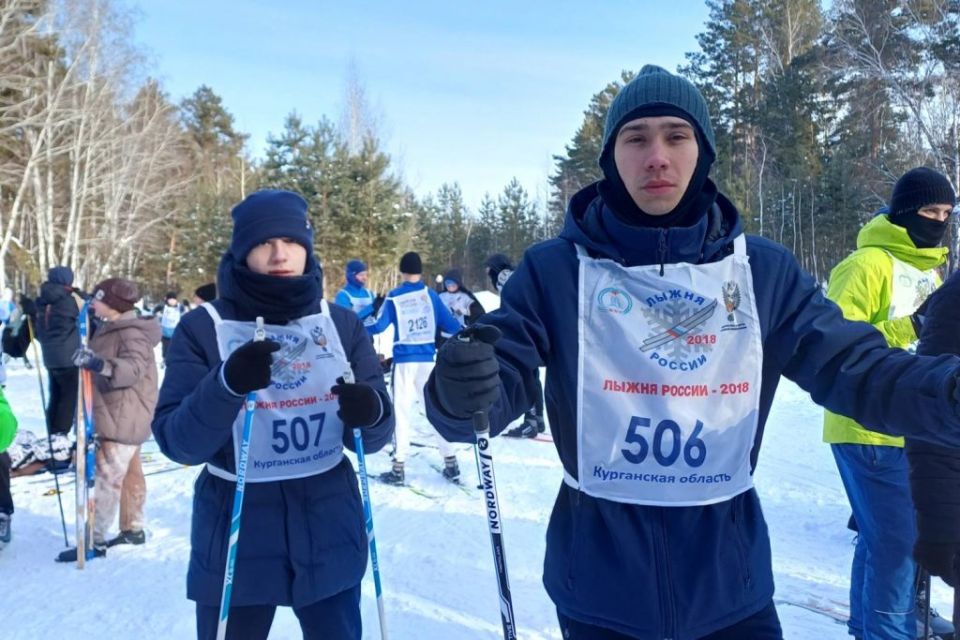 На старт «Курганской лыжни» вышли более 300 участников