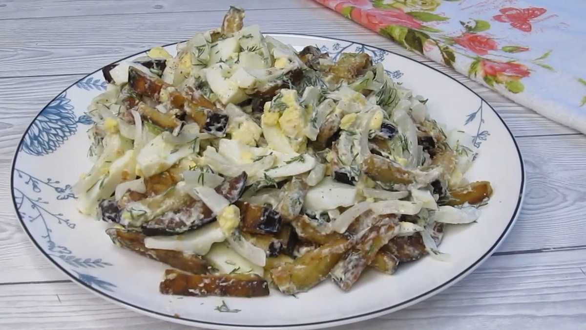 Три ингредиента, которые сделают любой обед ярче: идеальный салат на каждый день