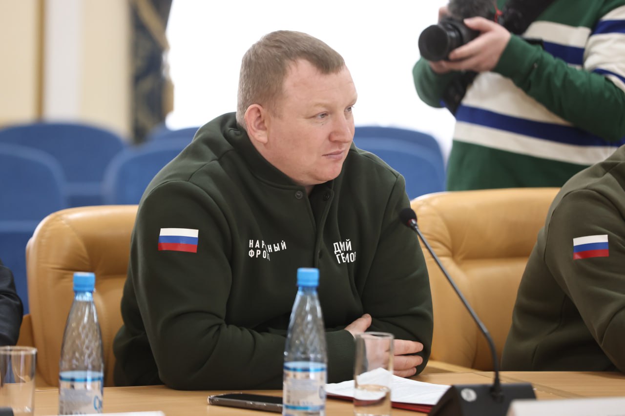 Губернатор Вадим Шумков поблагодарил региональное отделение Народного фронта за активное участие и большую совместную работу по поддержке участников спецоперации, а также помощь в период паводка 2024 года Губернатор Вадим Шумков поблагодарил региональное отделение Народного фронта за активное участие и большую совместную работу по поддержке участников спецоперации, а также помощь в период паводка 2024 года