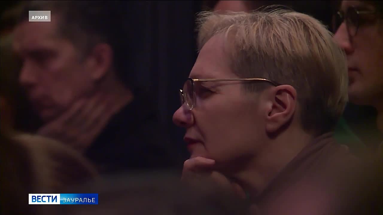 Артистка Курганского театра драмы Любовь Савина удостоена государственной награды — медали «За труды в культуре и искусстве»