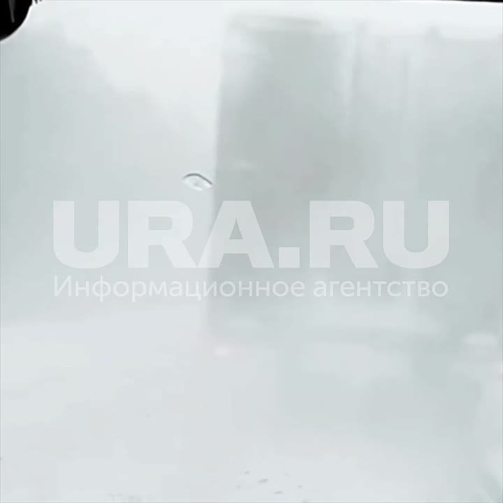 Снежный коллапс на уральских трассах