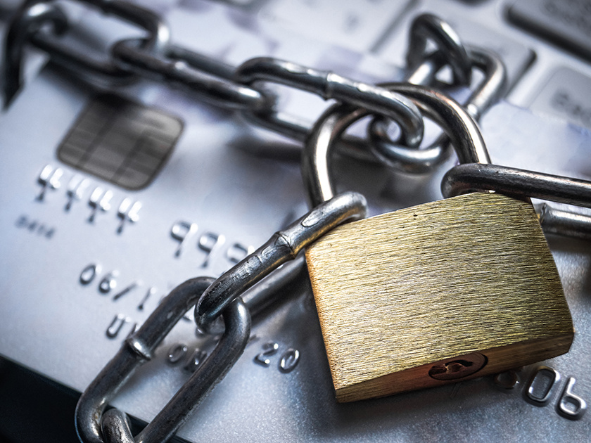 Неожиданные причины блокировки карты: что скрывают банки