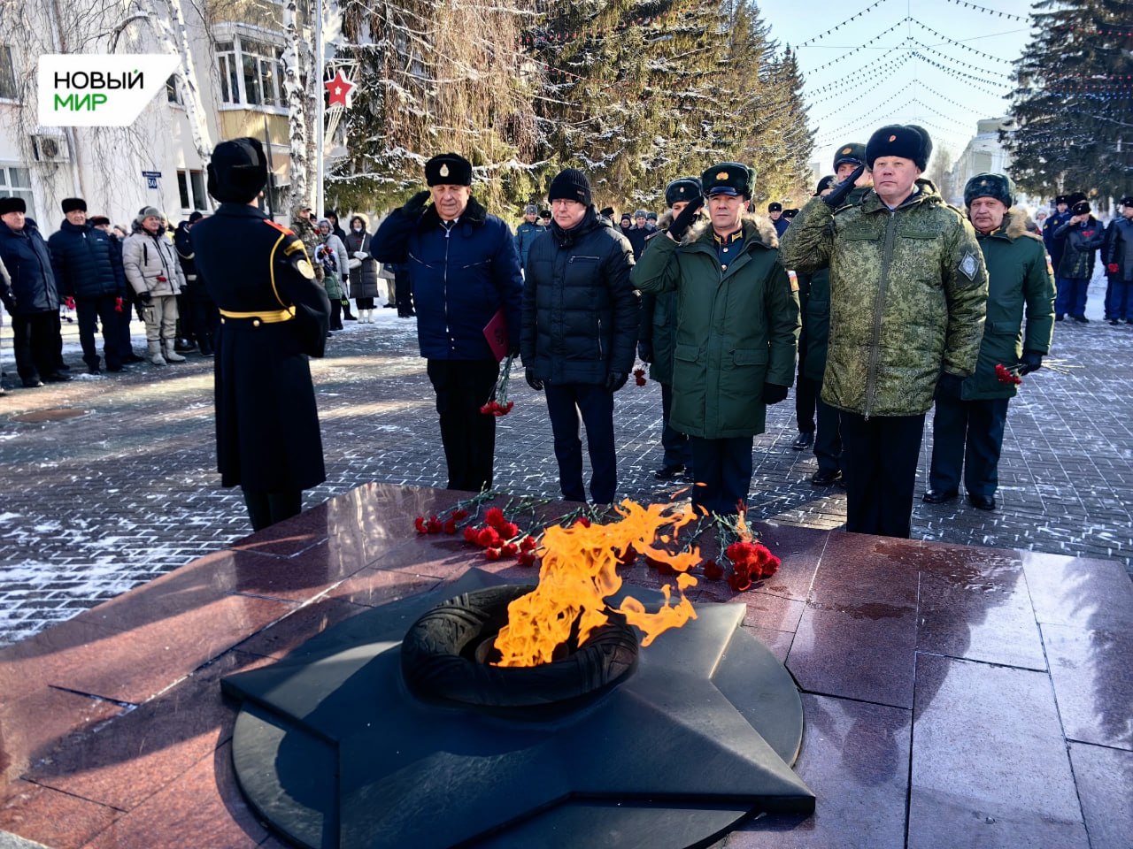 В Кургане почтили память павших защитников Родины В Кургане почтили память павших защитников Родины
