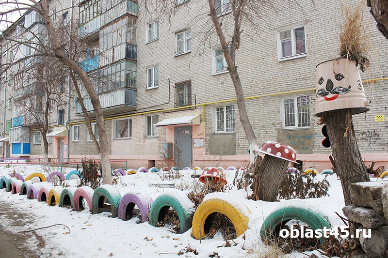 Курганцы могут пожаловаться на нехватку парковочных мест во дворах