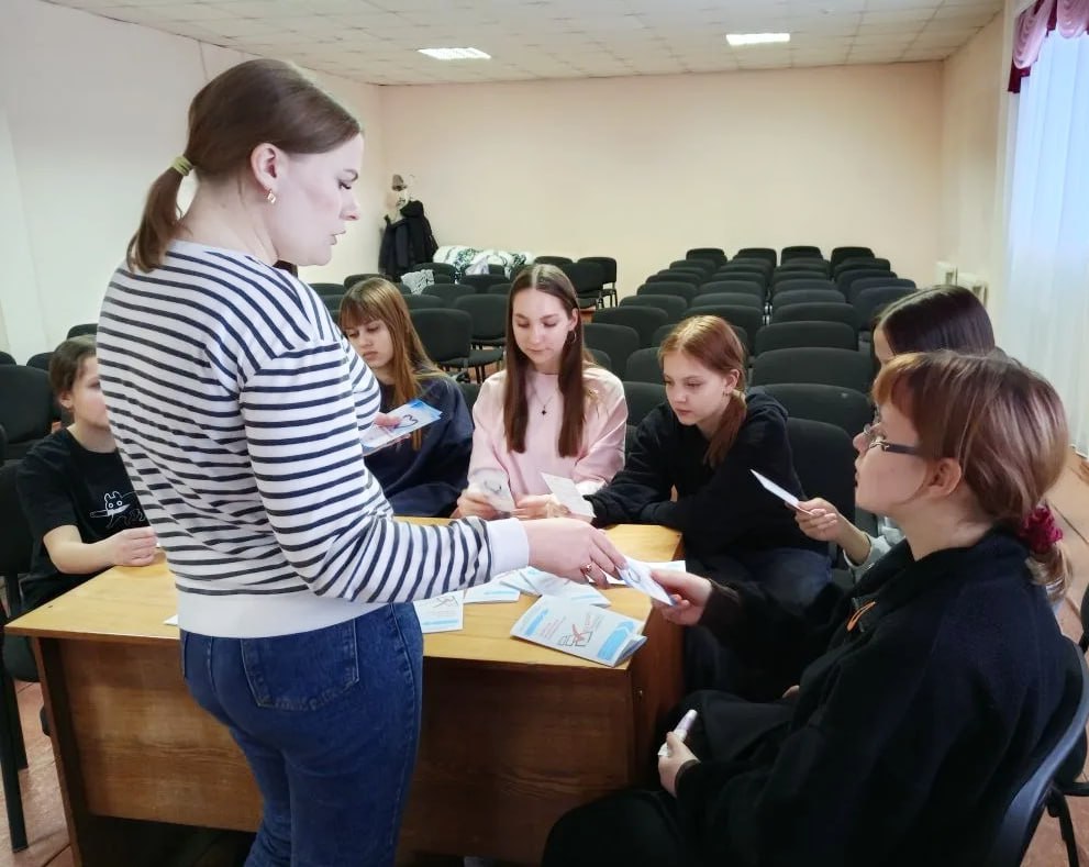 Правовые конкурсы, познавательные викторины и обзорные экскурсии Правовые конкурсы, познавательные викторины и обзорные экскурсии