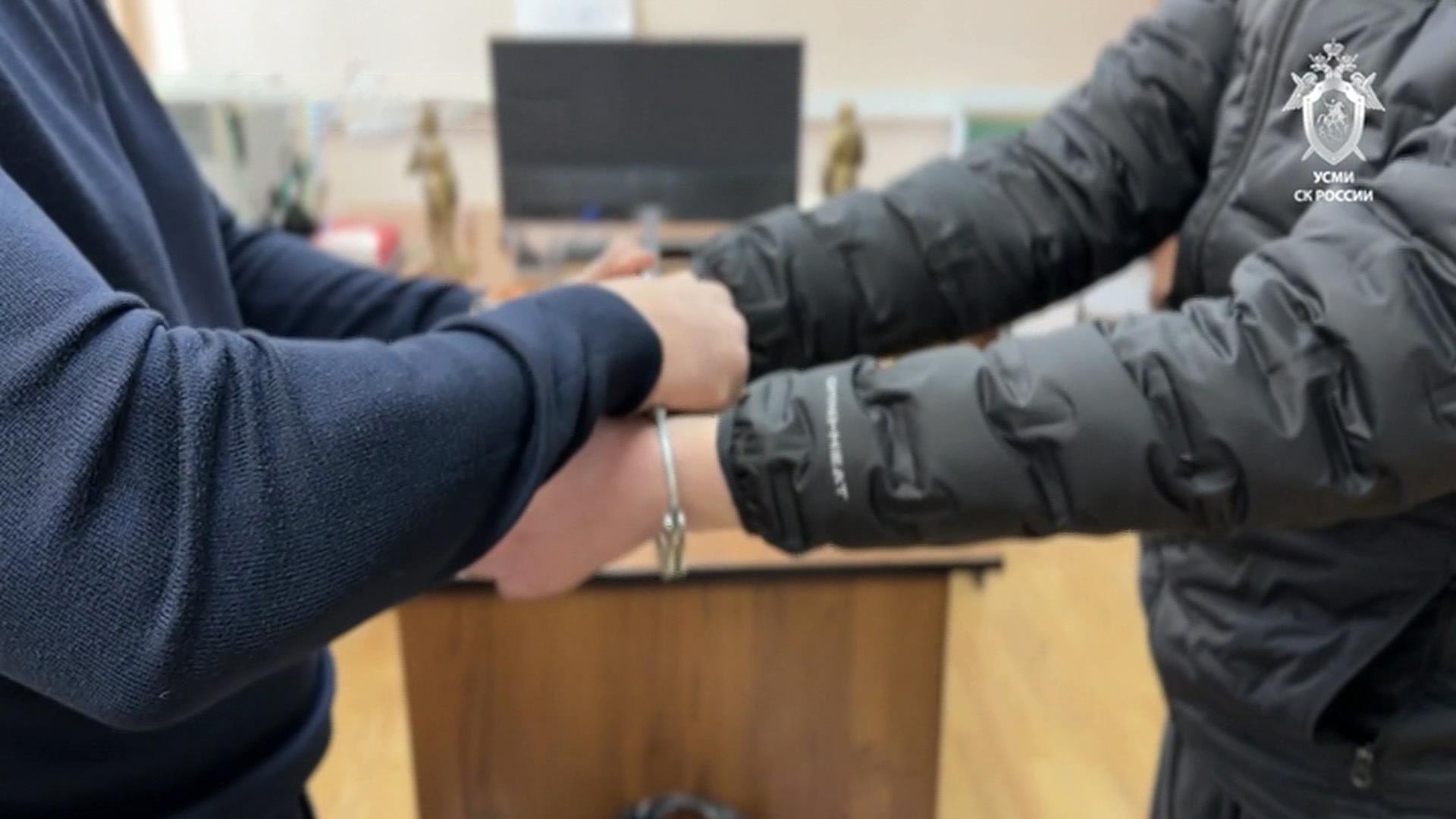 Разгромили глэмпинг и пытались убить сторожа, а теперь отправились под арест: в Курганской области суд переселил в камеры СИЗО сразу четверых опасных дебоширов