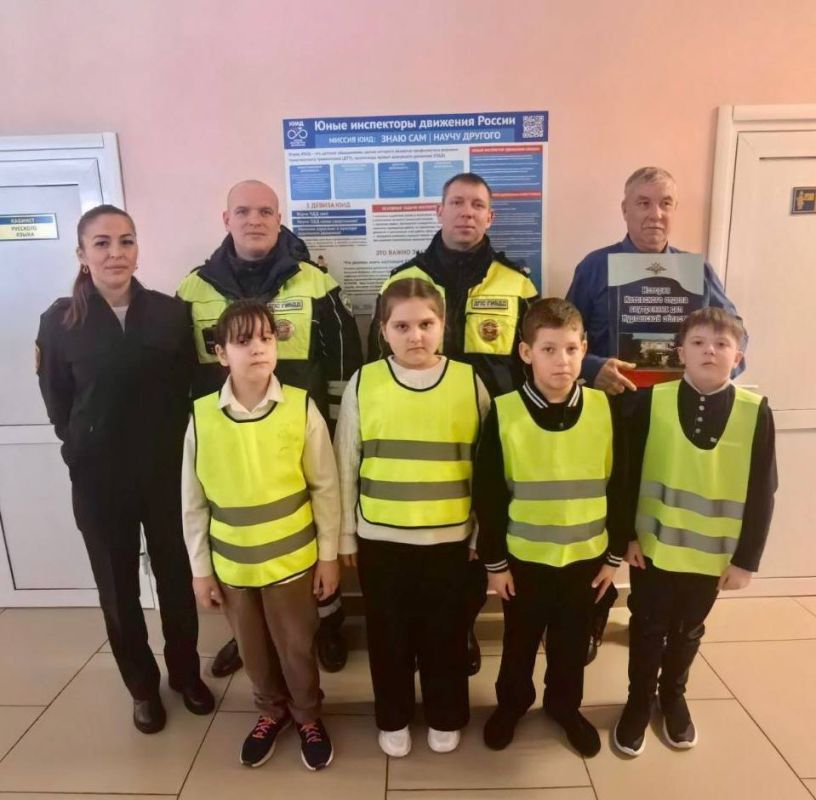 В Кетовском округе состоялась патриотическая акция «Герои нашего времени на страже порядка», приуроченная к 90-летию Госавтоинспекции