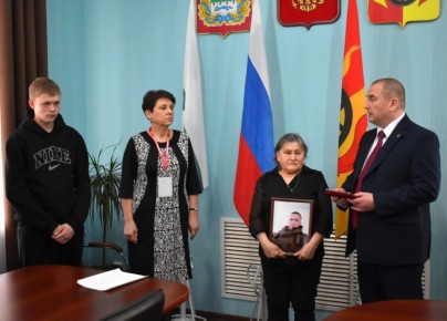 Варгашинский округ простился с бойцом, награждённым орденом Мужества посмертно