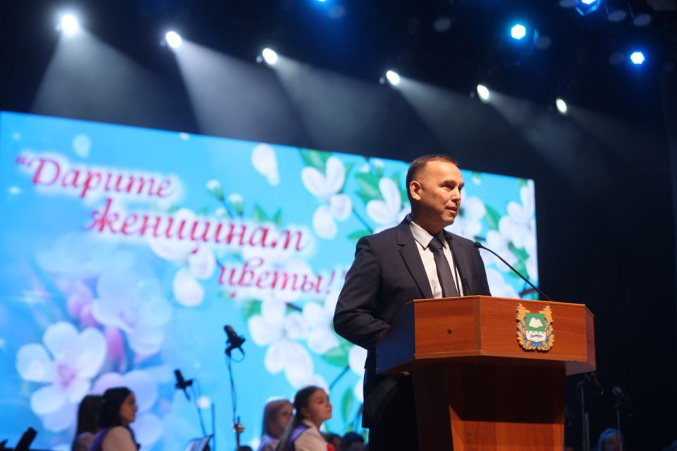 ���������� ����� ������ ��������� ������ � 8 �����