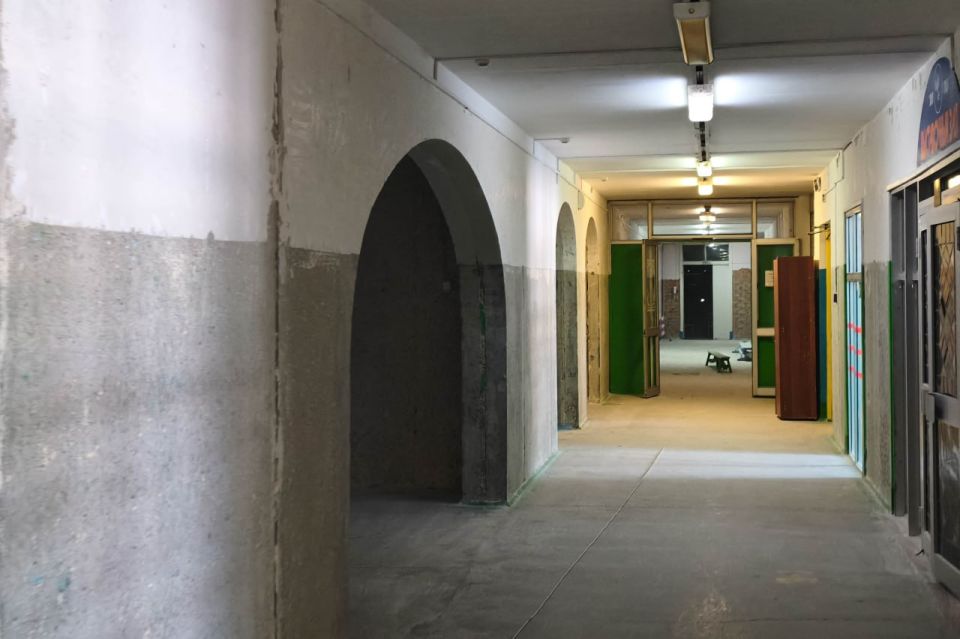 Антон Науменко: В 7-ой школе также идет подготовка к отделочным работам