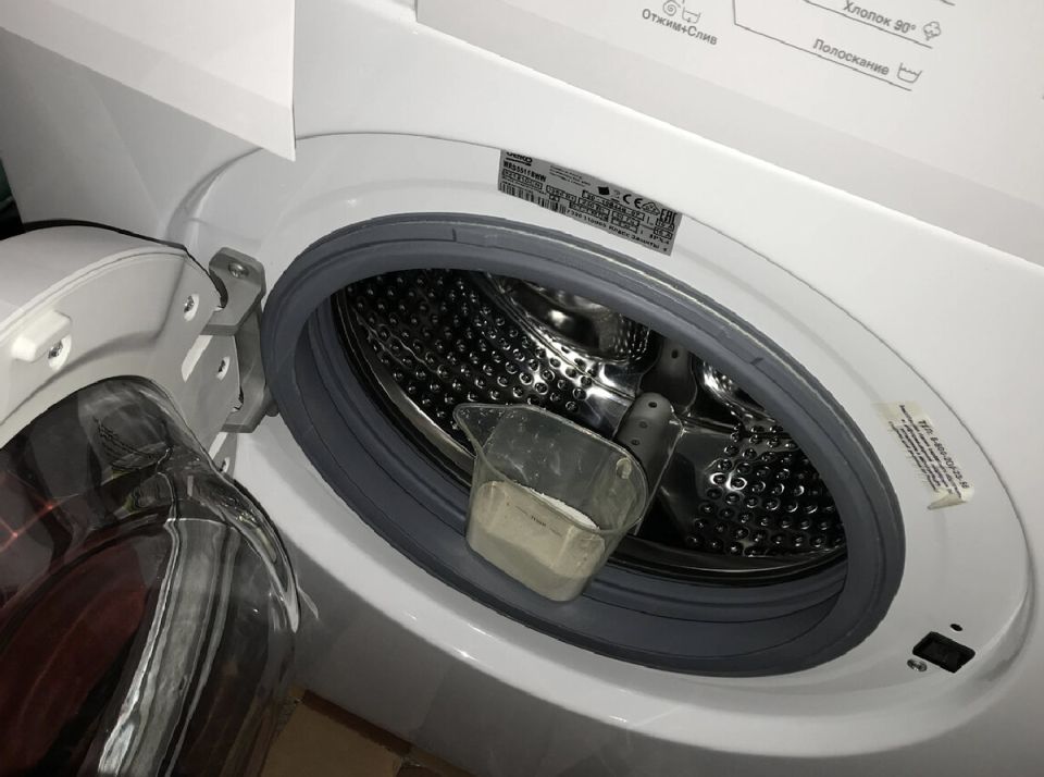 Как правильно добавлять порошок в стиральную машину: барабан или лоток?