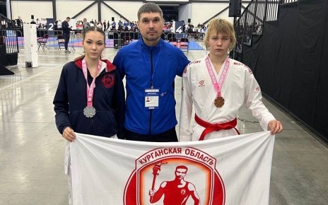 Курганские каратисты показали достойные результаты в Санкт-Петербурге