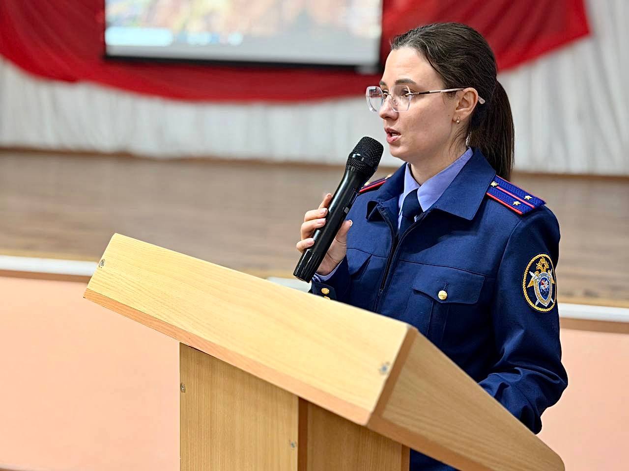 Руководитель следственного управления Сергей Витальевич Степанов провел личный прием граждан, посвященный вопросам расселения из аварийного жилого фонда Руководитель следственного управления Сергей Витальевич Степанов провел личный прием граждан, посвященный вопросам расселения из аварийного жилого фонда