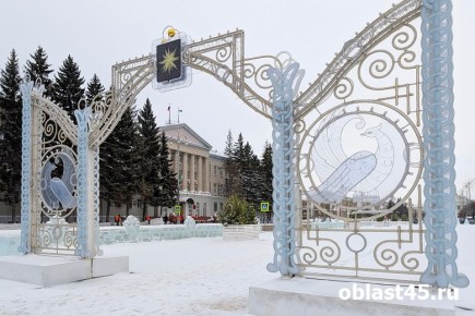 Сцена, качели, туалеты и шезлонги могут появиться на площади Ленина: курганцам предлагают пройти опрос