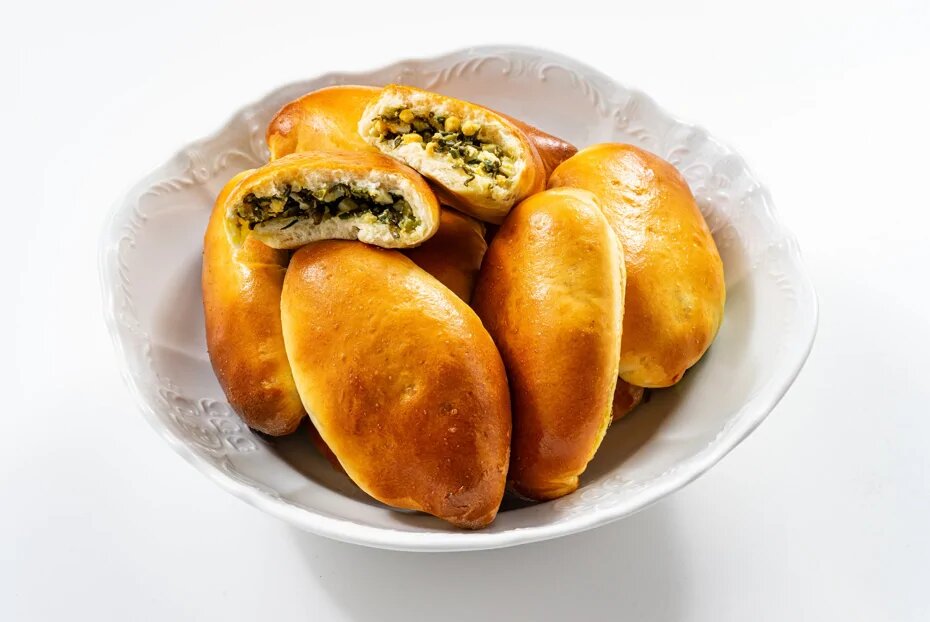 Пирожки со щавелем и яйцом: вкусная традиция в новом свете