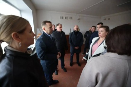 В Новом поселке Шадринска идет капитальный ремонт Дома культуры «Созвездие», в котором занимаются творчеством порядка 400 человек