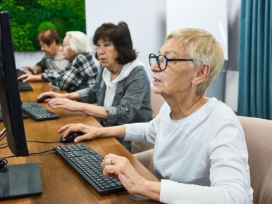 Льготы для пенсионеров с непрерывным стажем от 5 до 10 лет