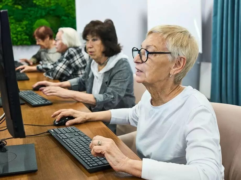 Льготы для пенсионеров с непрерывным стажем от 5 до 10 лет