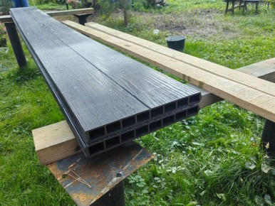 Неожиданный побочный эффект грядок из ДПК: внимание всем садоводам!