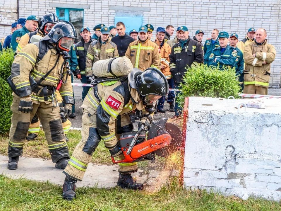 В Курганской области выбрали сильнейшее звено газодымозащитной службы