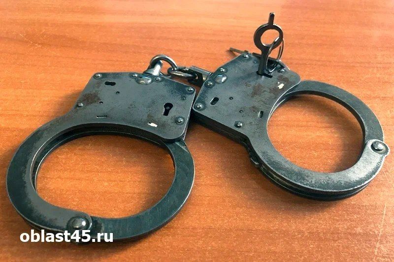 В Кургане вымогатель превратил жизнь двух женщин в кошмар