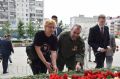 В Кургане прошло торжественное возложение цветов к мемориальному комплексу воинам-зауральцам, погибшим в войнах и военных конфликтах второй половины 20-го века