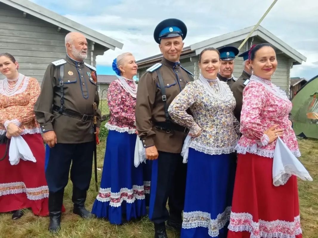 Сегодня, 4 июля, на берегу уникального озера Медвежье в селе Новое Ильинское (Петуховский округ) проходит «Фестиваль грязи – 2026» Сегодня, 4 июля, на берегу уникального озера Медвежье в селе Новое Ильинское (Петуховский округ) проходит «Фестиваль грязи – 2026»