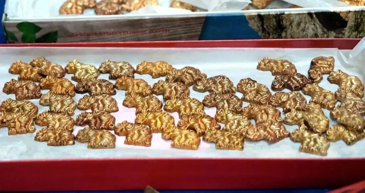 Археологическую коллекцию кургана Чинге-Тей I передали в Нацмузей Тувы после многолетней реставрации, сообщил глава республики Владислав Ховалыг Археологическую коллекцию кургана Чинге-Тей I передали в Нацмузей Тувы после многолетней реставрации, сообщил глава республики Владислав Ховалыг