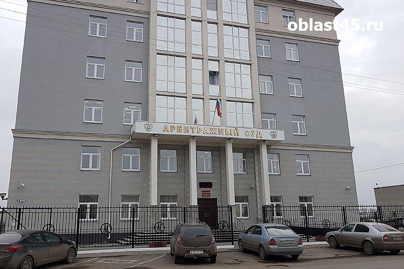 Экс-руководитель отдела администрации Шумихинского округа незаконно продал землю дочери