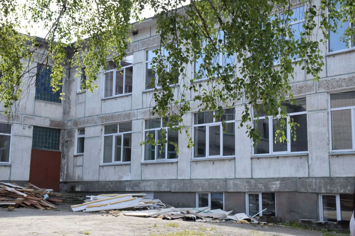 Антон Науменко: Заехали в 48-ую школу в Глинках Антон Науменко: Заехали в 48-ую школу в Глинках