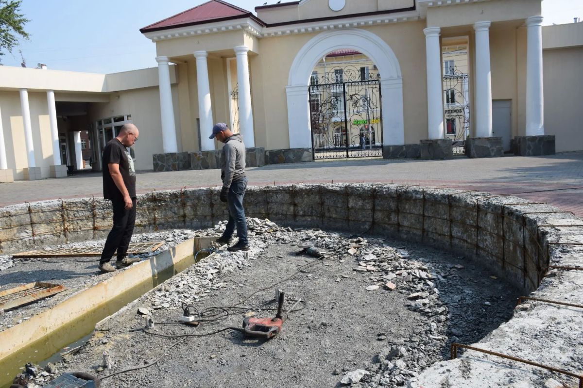 Фонтан в Городском саду ждёт обновление Фонтан в Городском саду ждёт обновление