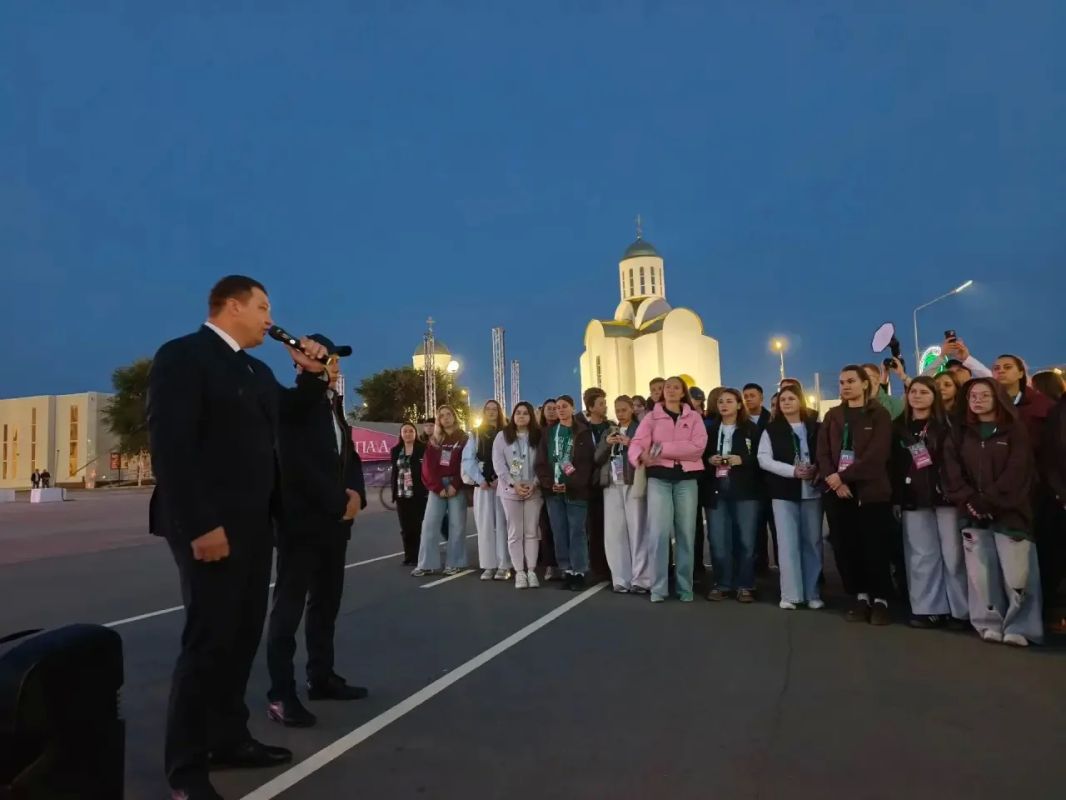 Антон Науменко: Побывал в роли экскурсовода Антон Науменко: Побывал в роли экскурсовода