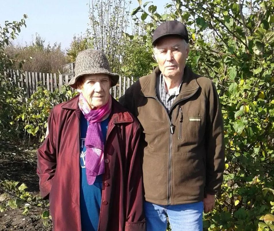 Антон Науменко: Сегодня 66 лет совместной жизни отмечают супруги Бобковы Валентина Федоровна и Александр Ильич Антон Науменко: Сегодня 66 лет совместной жизни отмечают супруги Бобковы Валентина Федоровна и Александр Ильич
