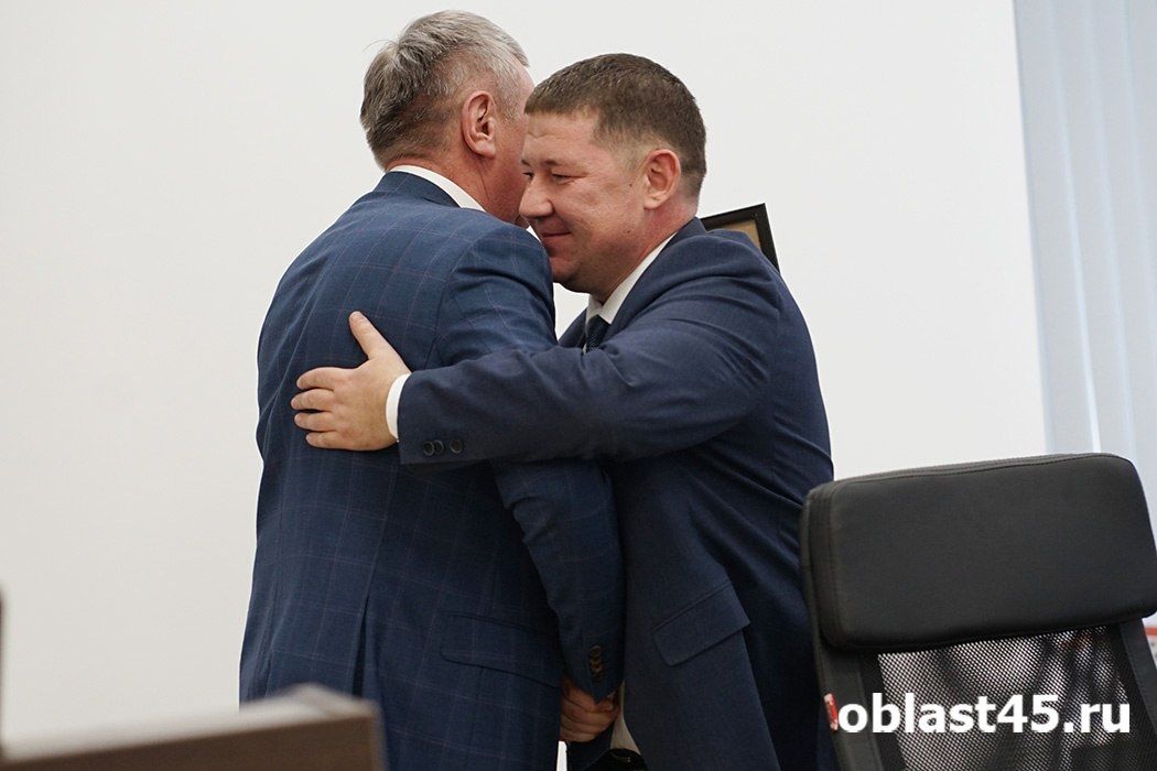 Гендиректор СКТБ «Курганприбор» Шакиров стал гордостью города