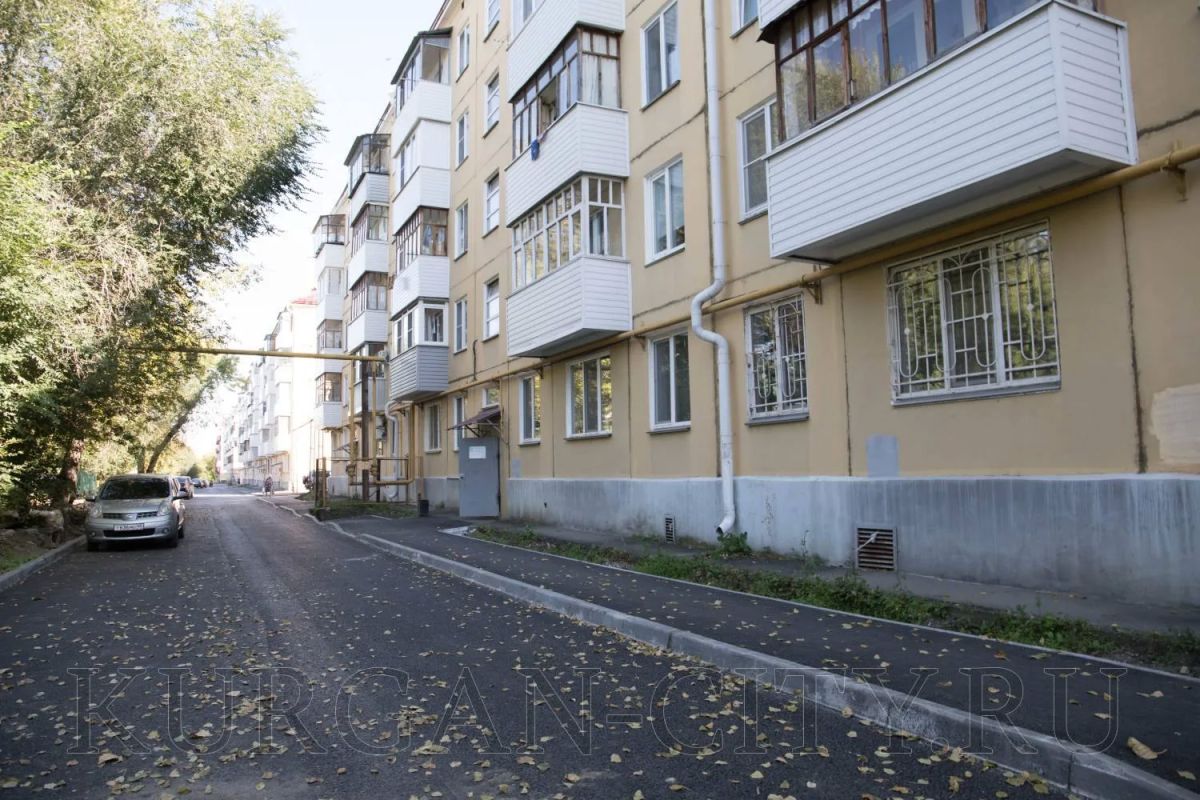 В последние годы Курган активно меняется к лучшему — преображаются не только общественные пространства и дороги, но и дворы многоквартирных домов В последние годы Курган активно меняется к лучшему — преображаются не только общественные пространства и дороги, но и дворы многоквартирных домов