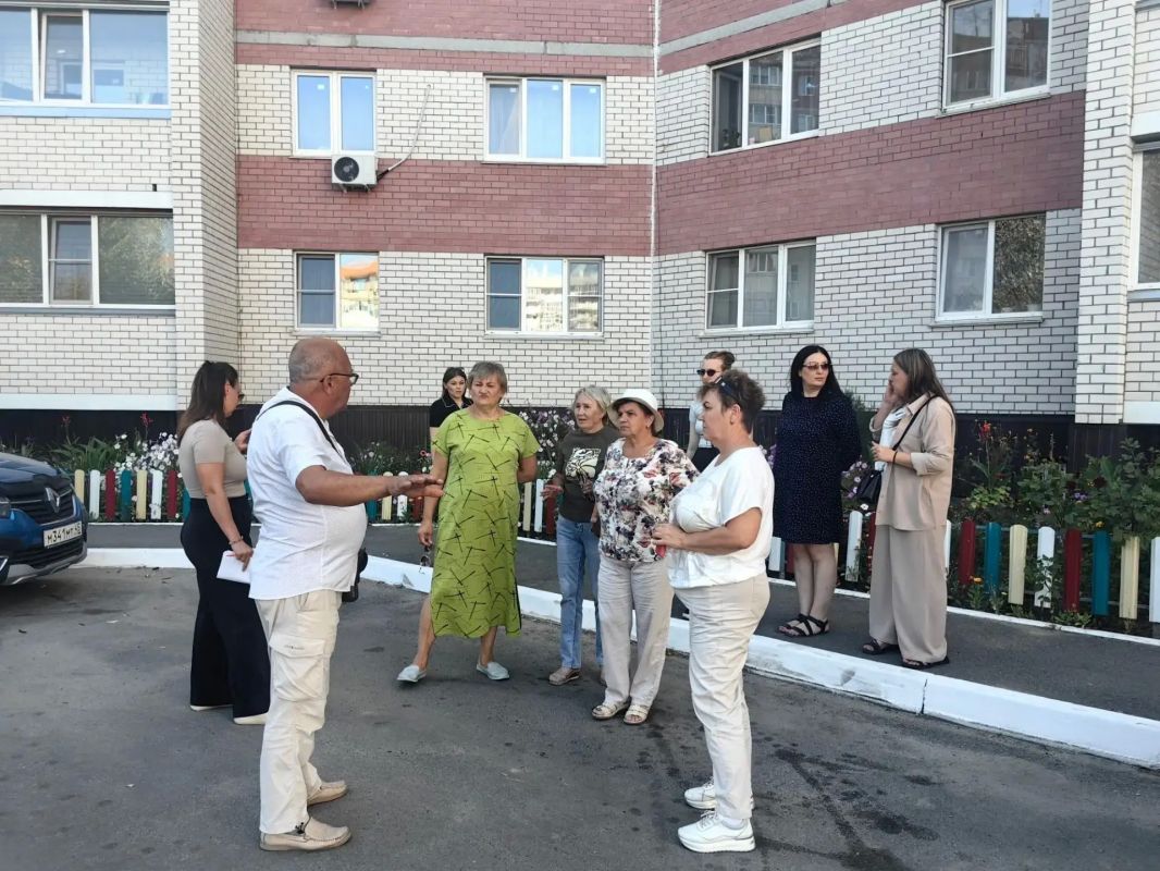 В Кургане продолжается ежегодный городской конкурс «Родная улица моя» В Кургане продолжается ежегодный городской конкурс «Родная улица моя»