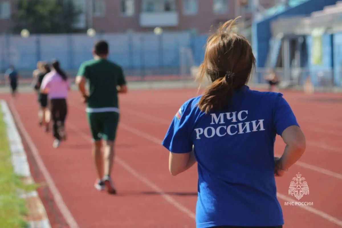 Отличная физическая подготовка – залог успешной деятельности сотрудников МЧС России Отличная физическая подготовка – залог успешной деятельности сотрудников МЧС России