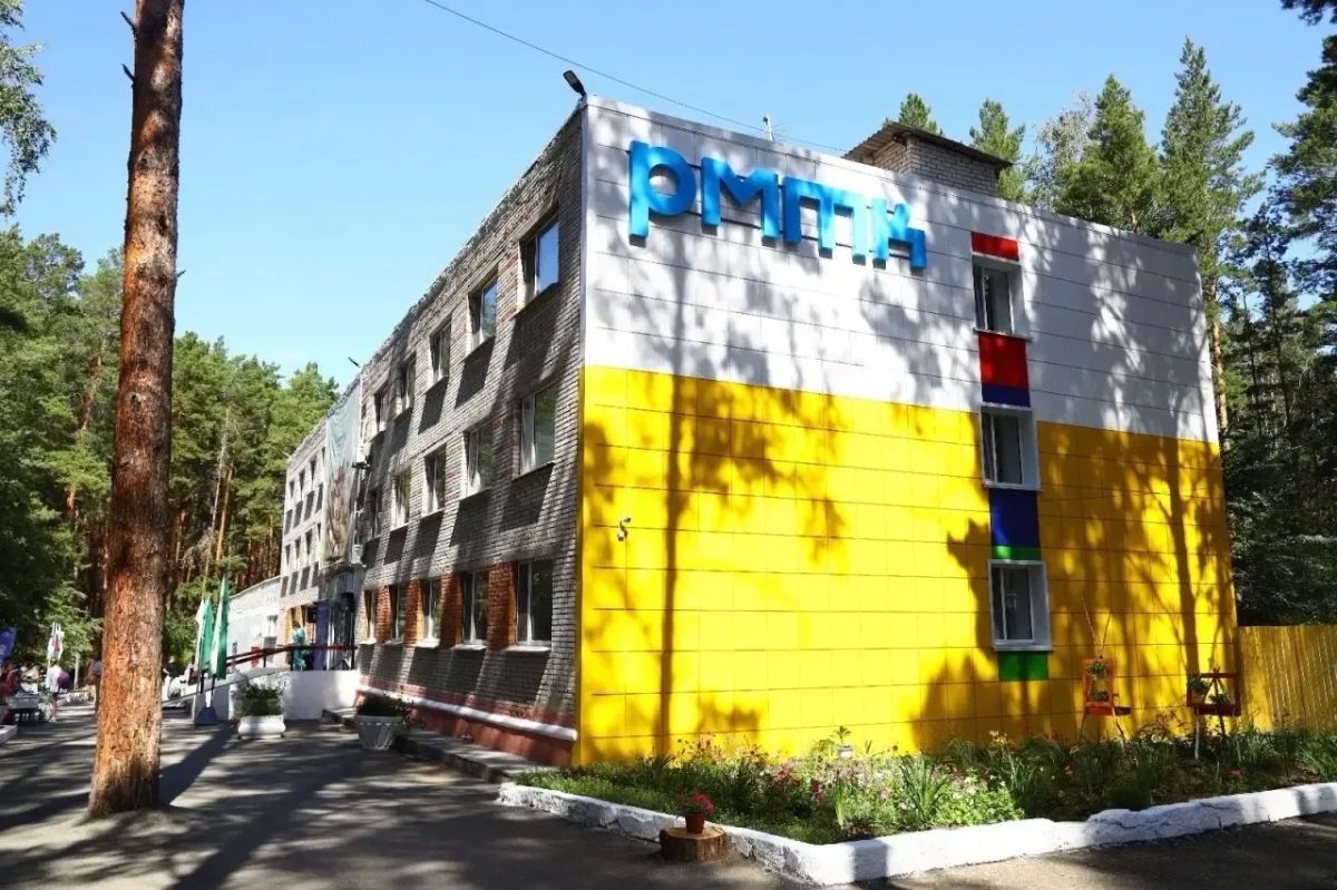 Кетовский округ. Благодаря поддержке правительства области и губернатора Вадима Шумкова территория становится одним из самых комфортных для жизни муниципалитетов региона, а его инвестиционная привлекательность неуклонно... Кетовский округ. Благодаря поддержке правительства области и губернатора Вадима Шумкова территория становится одним из самых комфортных для жизни муниципалитетов региона, а его инвестиционная привлекательность неуклонно...