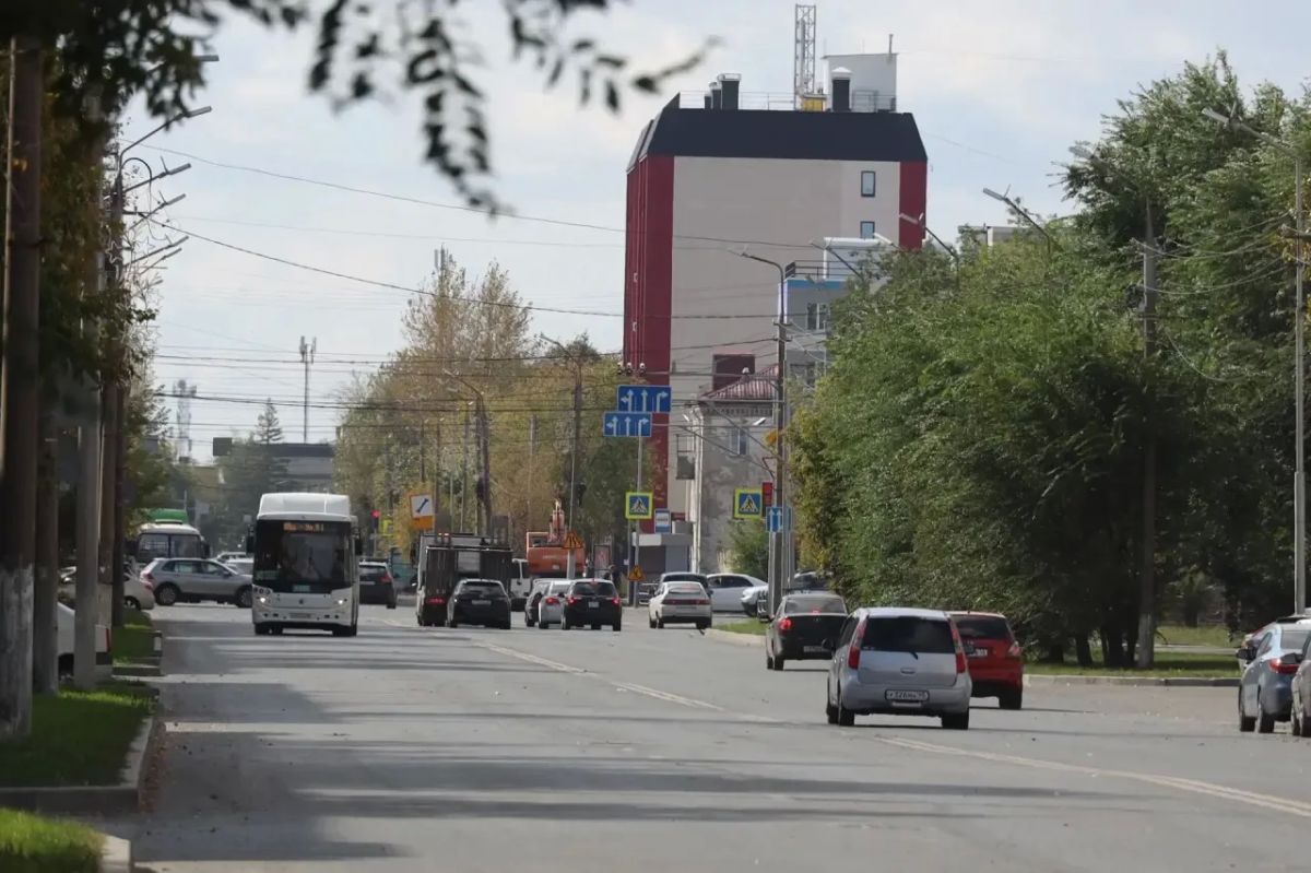 Вадим Шумков: Завершаем в Кургане комплексное улучшение улицы Дзержинского Вадим Шумков: Завершаем в Кургане комплексное улучшение улицы Дзержинского