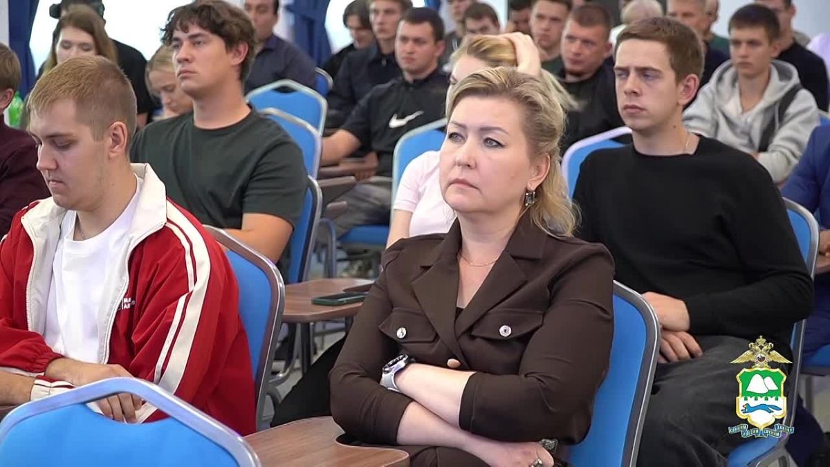 Активное участие в мероприятии приняла представитель Общественного совета при УМВД России по Курганской области Елена Ильченко — кандидат экономических наук, доцент кафедры «Государственное и муниципальное управление...