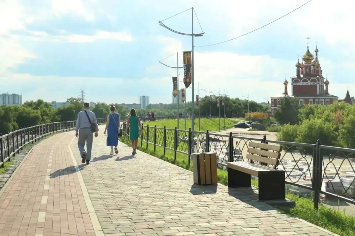 Город Курган. Сотни благоустроенных общественных и дворовых территорий, десятки дорог, в том числе построенных заново, обновленные мосты и путепроводы, газификация и модернизация коммунальных систем, отремонтированные и... Город Курган. Сотни благоустроенных общественных и дворовых территорий, десятки дорог, в том числе построенных заново, обновленные мосты и путепроводы, газификация и модернизация коммунальных систем, отремонтированные и...