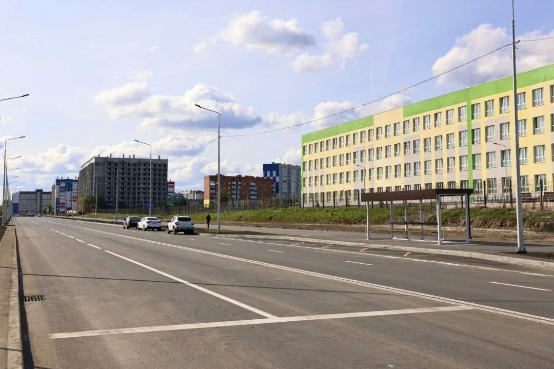 Город Курган. Сотни благоустроенных общественных и дворовых территорий, десятки дорог, в том числе построенных заново, обновленные мосты и путепроводы, газификация и модернизация коммунальных систем, отремонтированные и... Город Курган. Сотни благоустроенных общественных и дворовых территорий, десятки дорог, в том числе построенных заново, обновленные мосты и путепроводы, газификация и модернизация коммунальных систем, отремонтированные и...