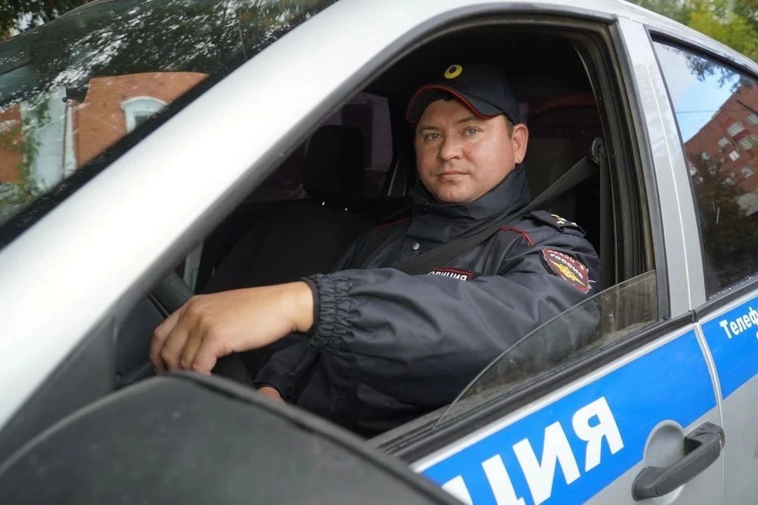 Ещё один участник конкурса «Народный участковый – 2026» – капитан полиции Евгений Морозов из отдела МВД России «Катайский» Ещё один участник конкурса «Народный участковый – 2026» – капитан полиции Евгений Морозов из отдела МВД России «Катайский»